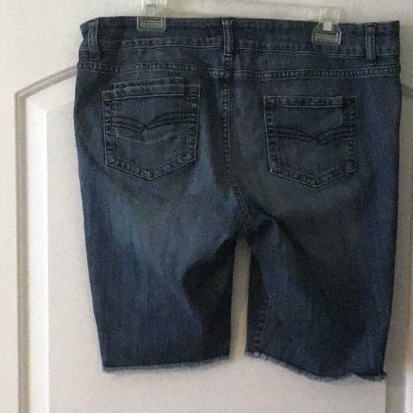 Natural Reflections women size 14 weekend shorts used good condition - Picture 2 of 5